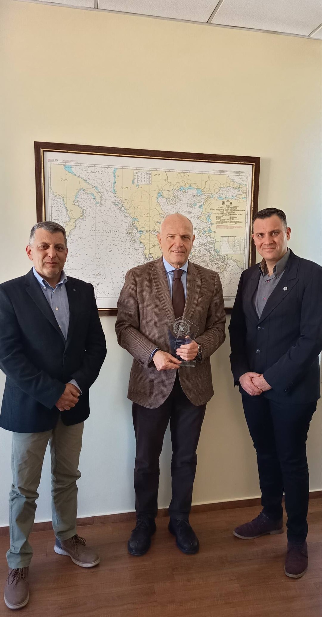 Ε.Σ.ΠΕ.Ε.ΗΡ.: ΣΥΝΑΝΤΗΣΗ ΜΕ ΔΙΕΥΘΥΝΩΝ ΣΥΜΒΟΥΛΟ ΜΙΝΩΙΚΩΝ ΓΡΑΜΜΩΝ